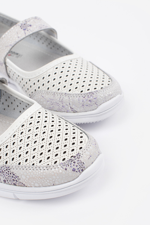 Smėlio spalvos balerinos