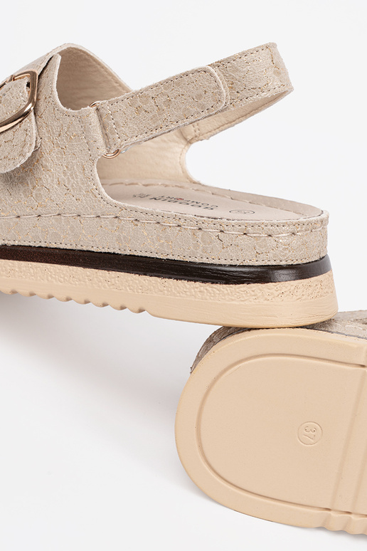 Smėlio spalvos sandalai su auksiniais...