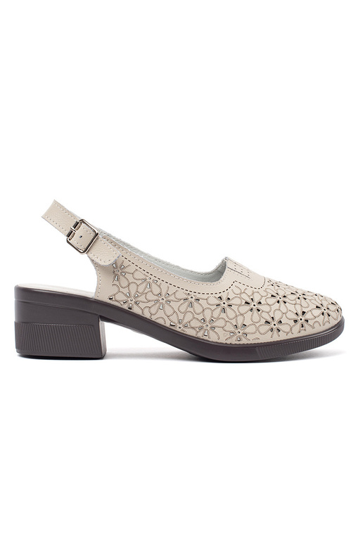 Smėlio spalvos sandalai ant žemo kulno Smėlio spalvos sandalai ant žemo kulno