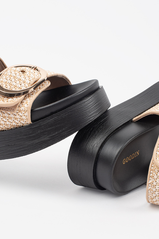 Basutės su platforma smėlio...