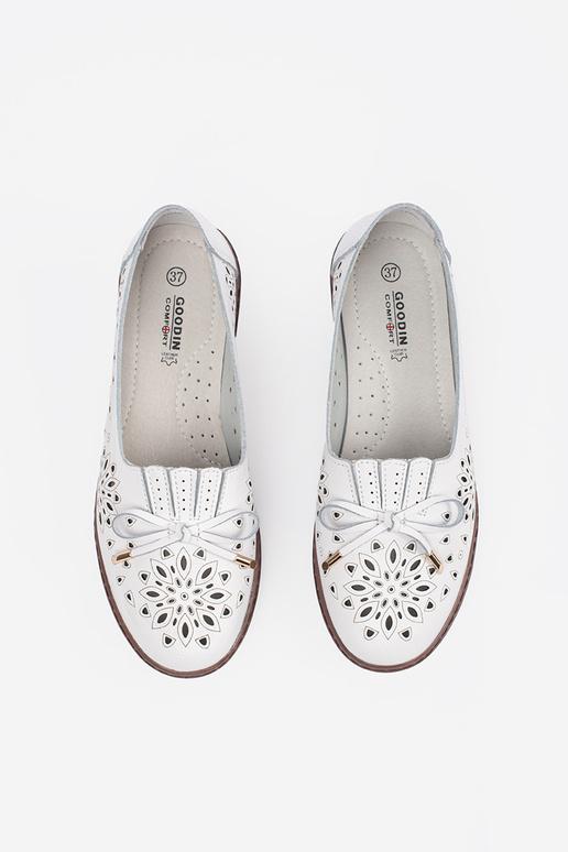 Smėlio spalvos ažūriniai mokasinai