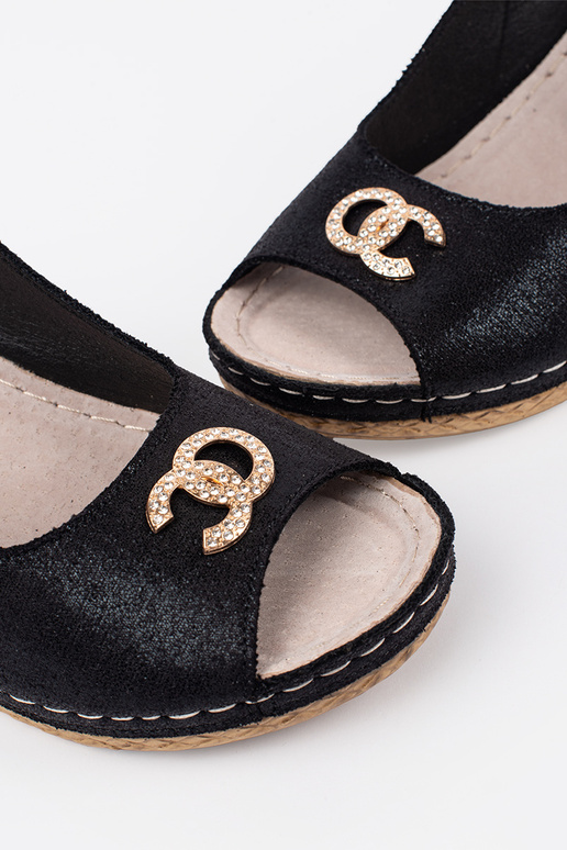 Juodos spalvos sandalai ant... Juodos spalvos sandalai ant...