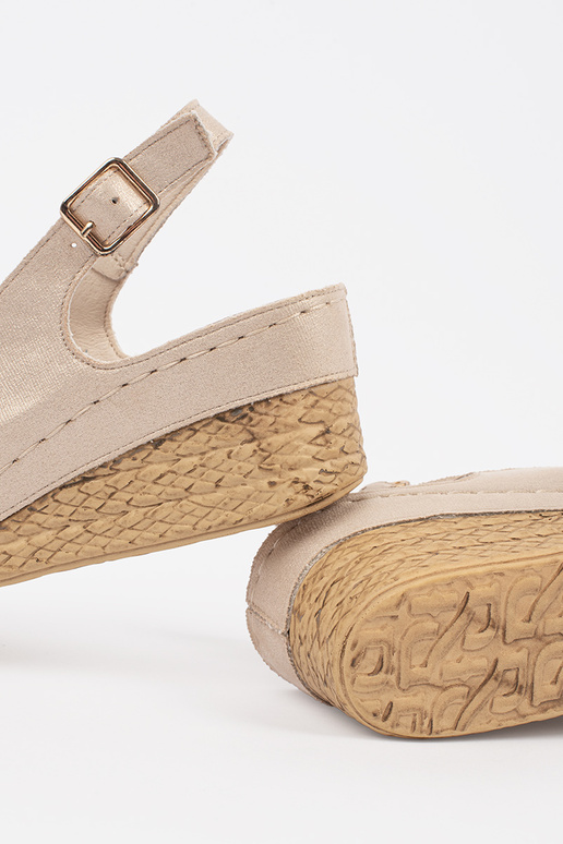 Smėlio spalvos moteriški sandalai ant...