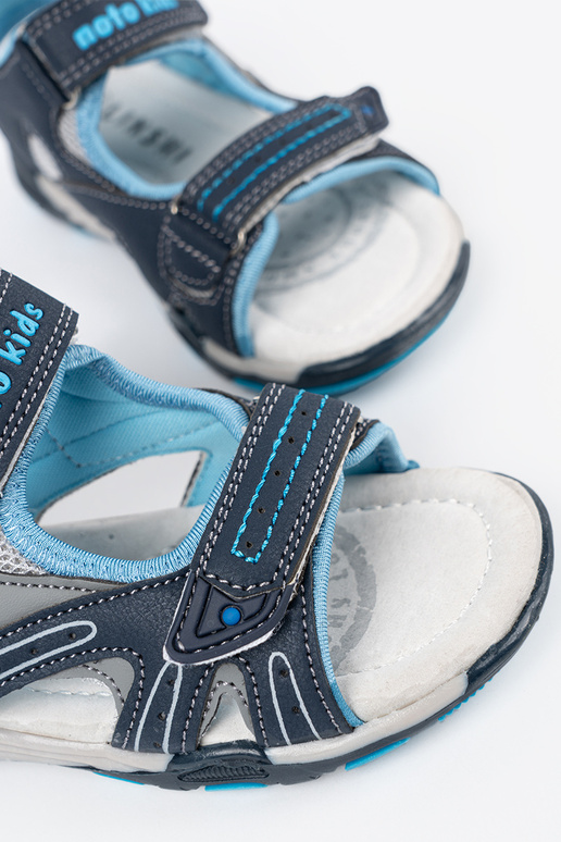 Tamsiai mėlynos spalvos berniukų...