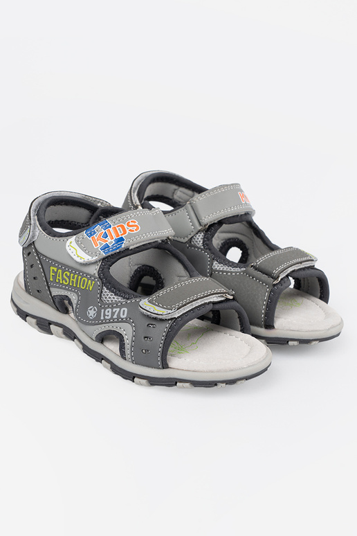 Pilkos spalvos berniukų bateliai