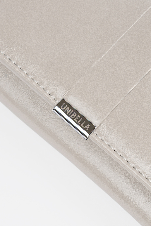 Pilkos spalvos moteriška piniginė iš... Pilkos spalvos moteriška piniginė iš...