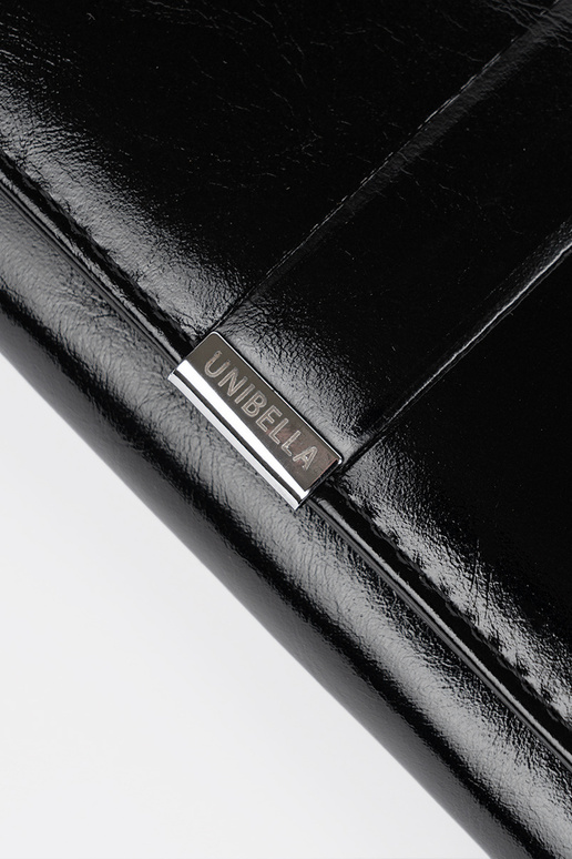 Juoda moteriška piniginė iš dirbtinės...