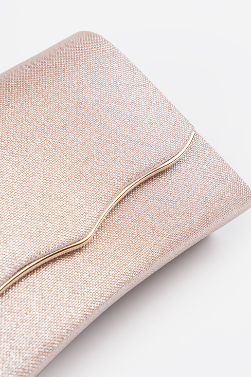 Rožinė rankinė su grandine