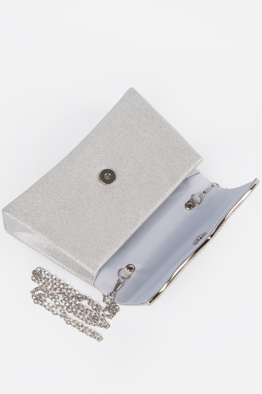 Sidabro spalvos rankinė su grandine