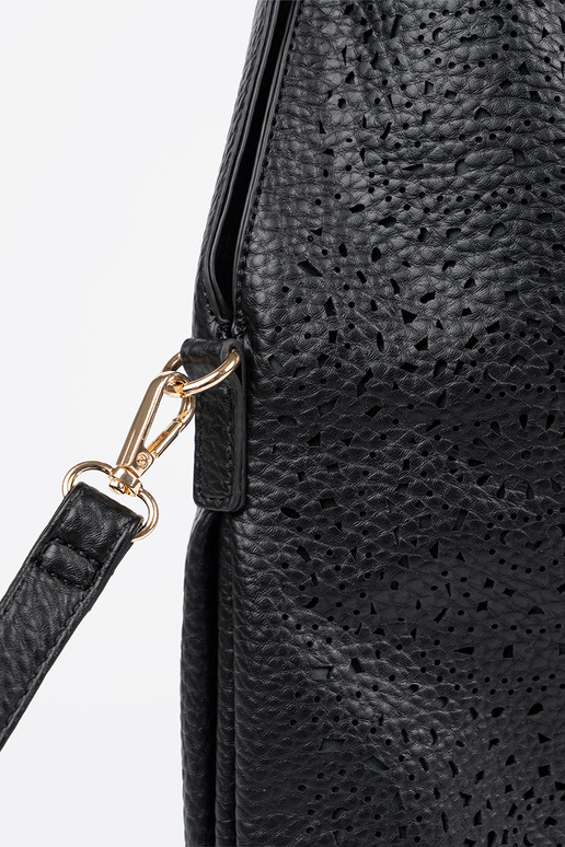 Juoda ažūrinė moteriška rankinė