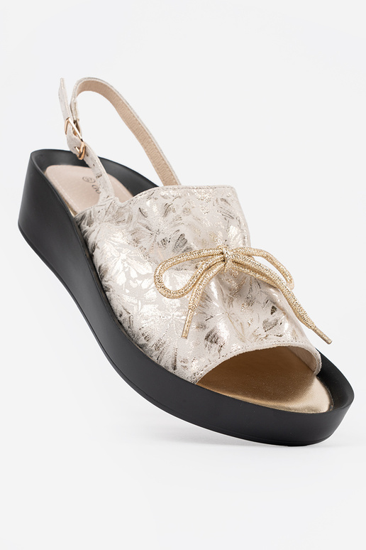 dramblio kaulo spalvos sandalai dramblio kaulo spalvos sandalai