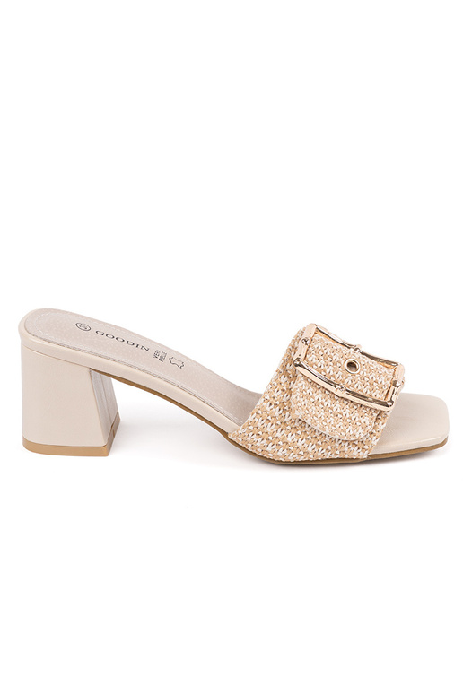 Moteriškos smėlio spalvos šlepetės...