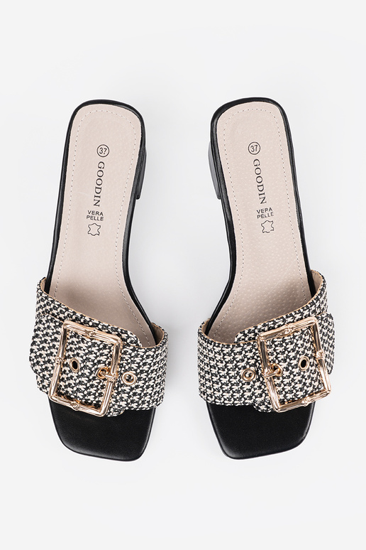 Moteriškos juodos-baltos šlepetės ant...