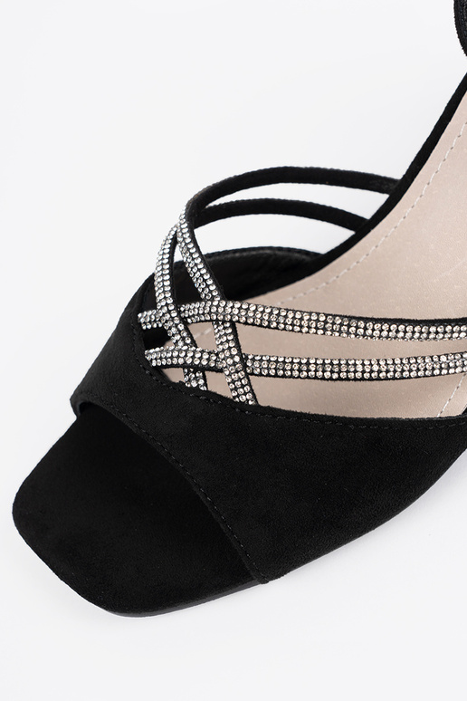 Juodi zomšiniai moteriški sandalai... Juodi zomšiniai moteriški sandalai...