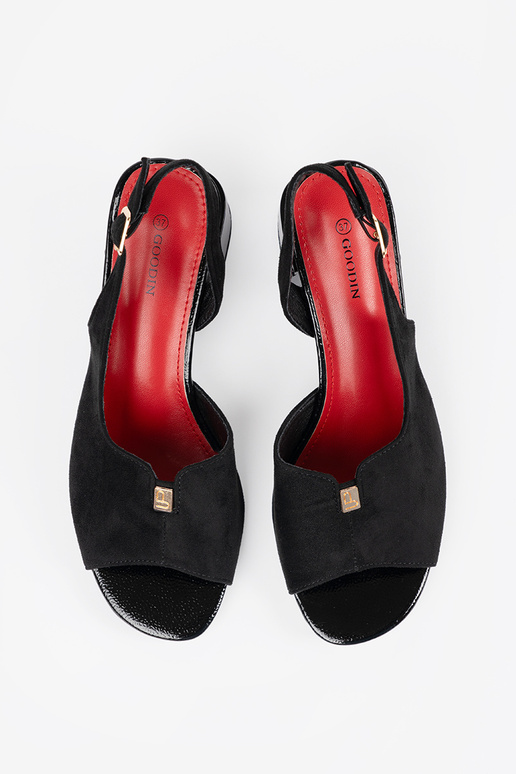 Juodi zomšiniai moteriški sandalai... Juodi zomšiniai moteriški sandalai...