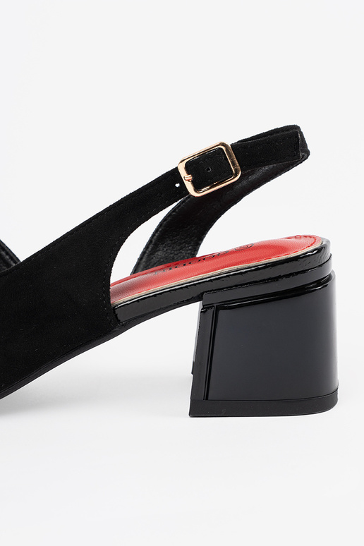 Juodi zomšiniai moteriški sandalai... Juodi zomšiniai moteriški sandalai...