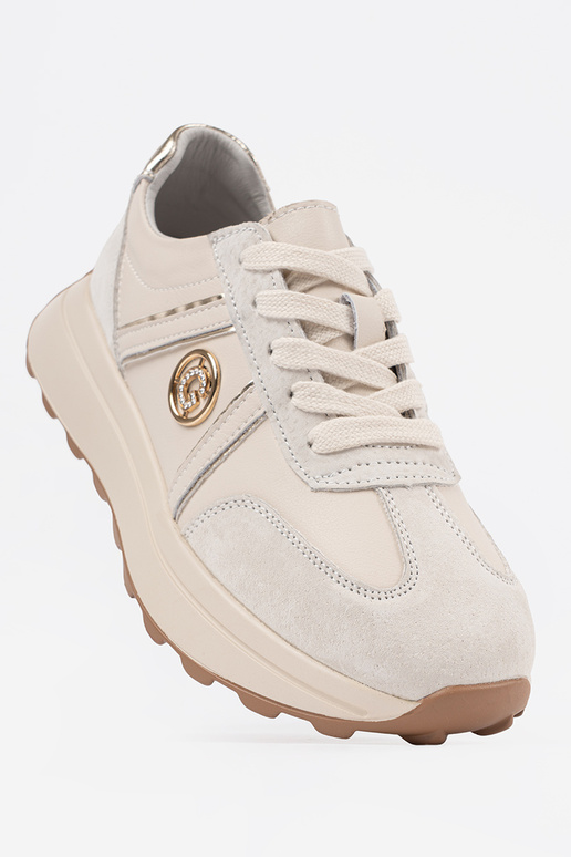 Odiniai smėlio spalvos sportbačiai... Odiniai smėlio spalvos sportbačiai...