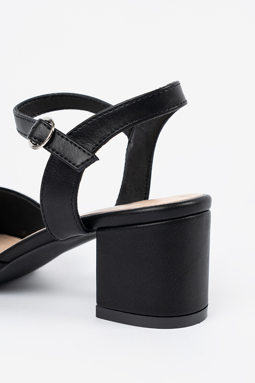 Moteriškos basutės ant kulno su... Moteriškos basutės ant kulno su...