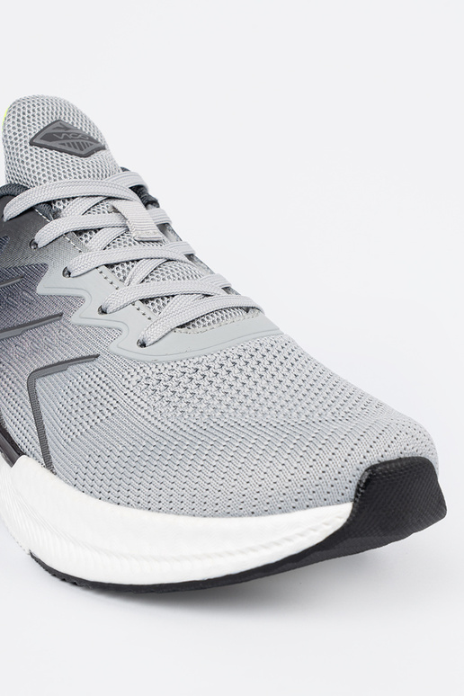 pilkos spalvos sportiniai batai