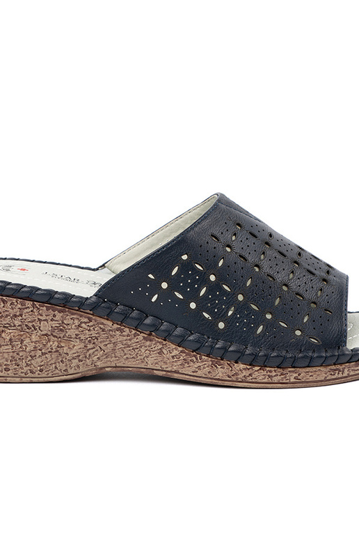 Moteriškos šlepetės ant platformos...