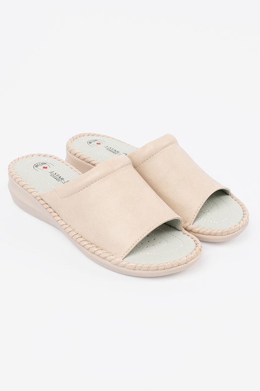 Šlepetės su odiniais įdėklais...