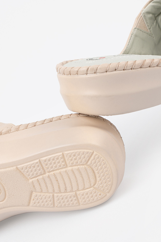 Šlepetės su odiniais įdėklais...