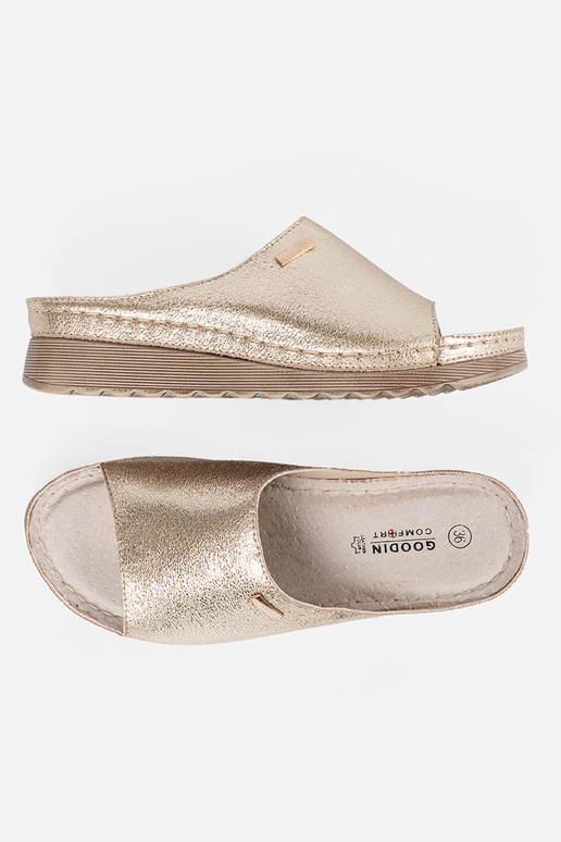 Auksinės spalvos moteriškos šlepetės...