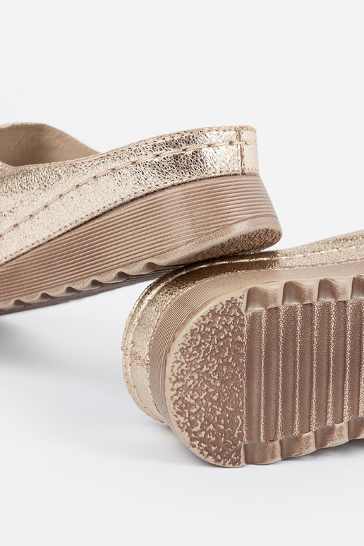 Auksinės spalvos moteriškos šlepetės...