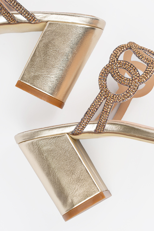 Aukso spalvos šlepetės ant kulno,...