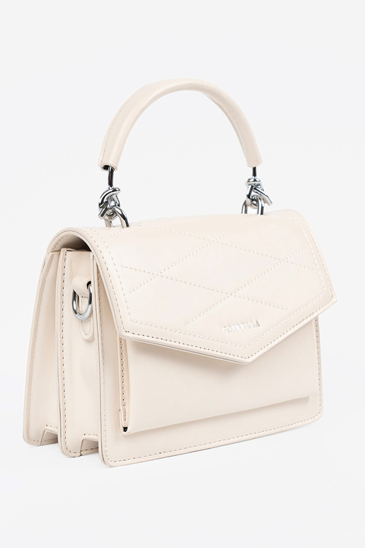 Ryškiai smėlio spalvos mažai...