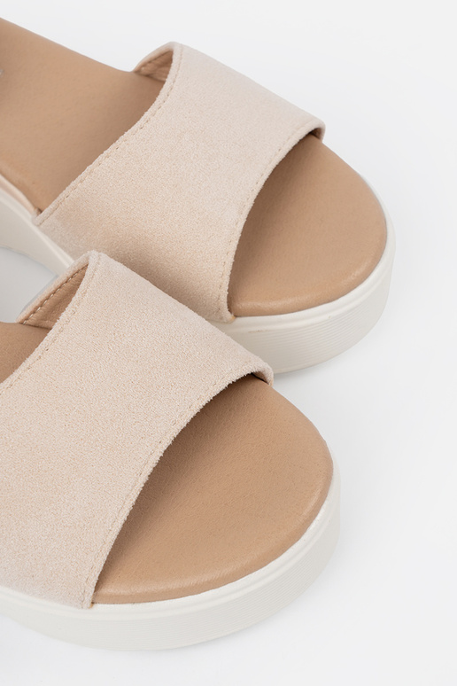 dramblio kaulo spalvos sandalai... dramblio kaulo spalvos sandalai...