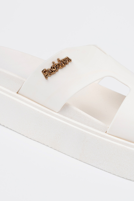 Šlepetės moterų baltos spalvos su... Šlepetės moterų baltos spalvos su...