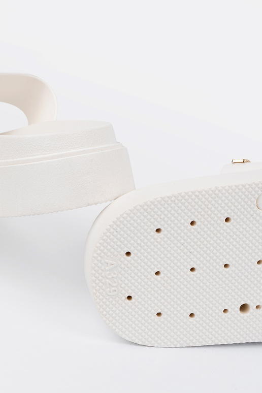 Šlepetės moterų baltos spalvos su... Šlepetės moterų baltos spalvos su...