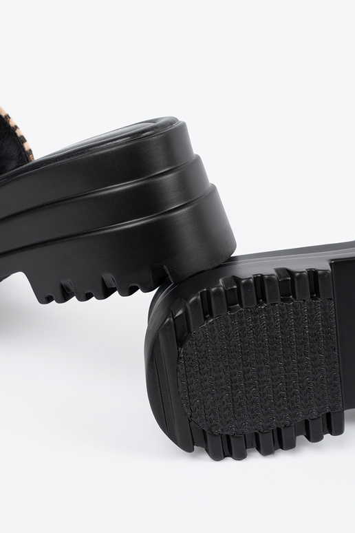 Šlepetės su platforma leopardo raštas