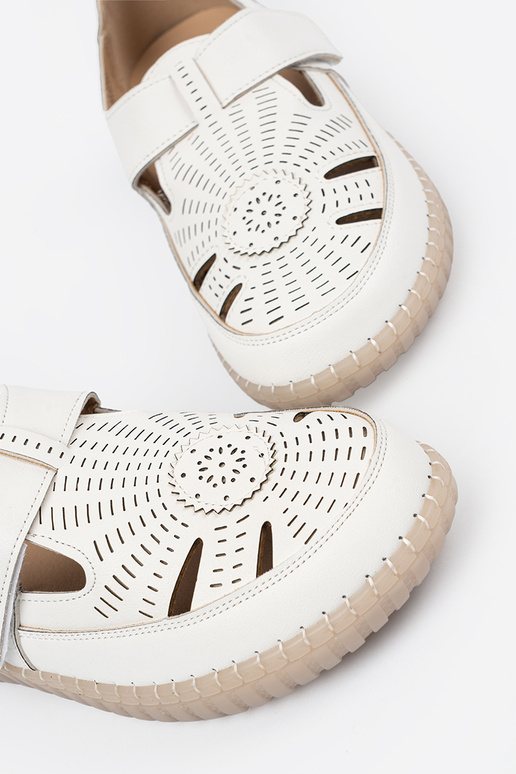 moteriški pusbačiai ažūriniai Velcro...