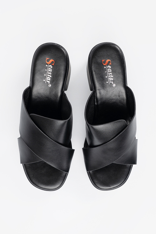 juodos spalvos Šlepetės ant kulno