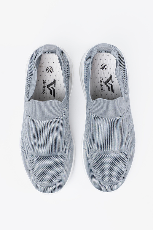 Pilkos spalvos sportinio stiliaus... Pilkos spalvos sportinio stiliaus...