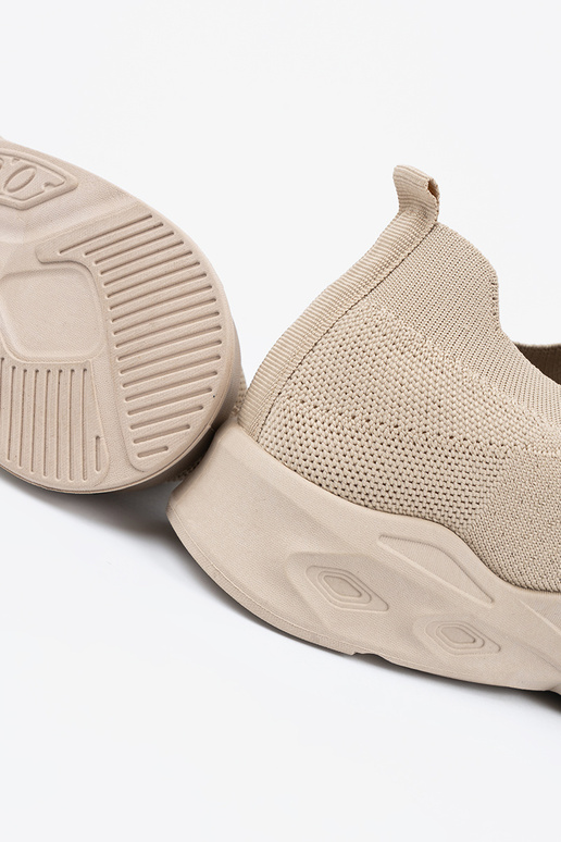 Smėlio spalvos sportiniai batai su...