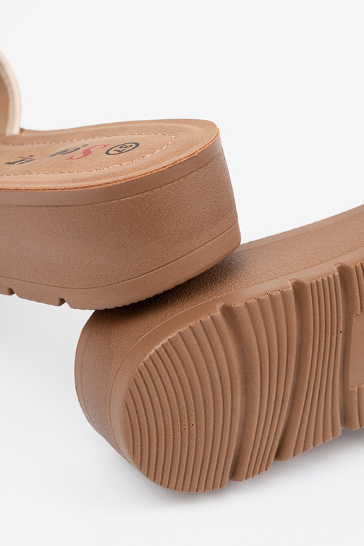 Smėlio spalvos sportinio stiliaus...