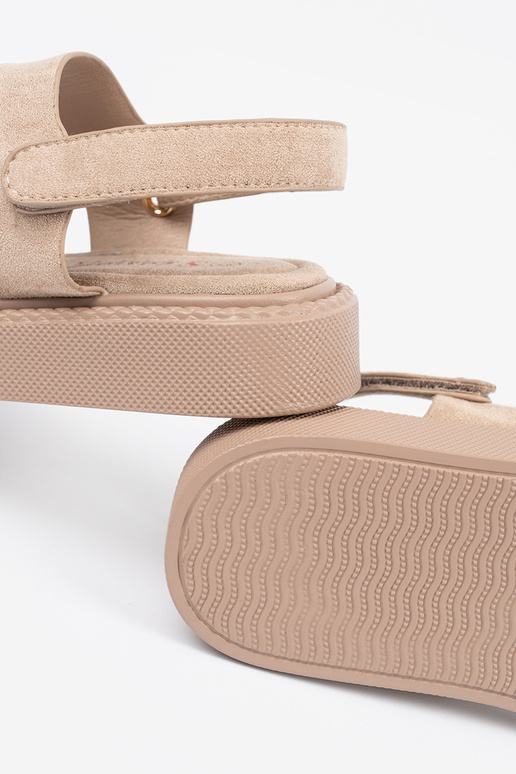 Smėlio spalvos bateliai su platforma...