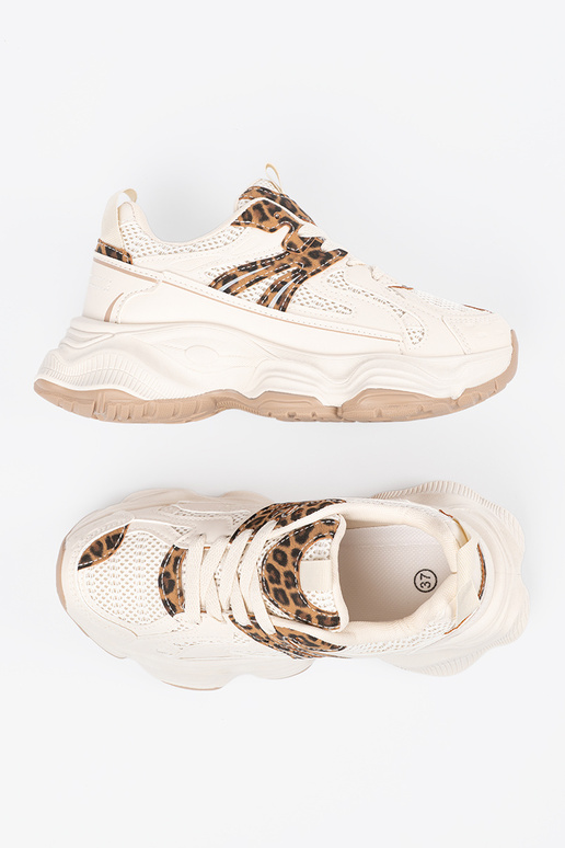 Baltos spalvos sportinio stiliaus...