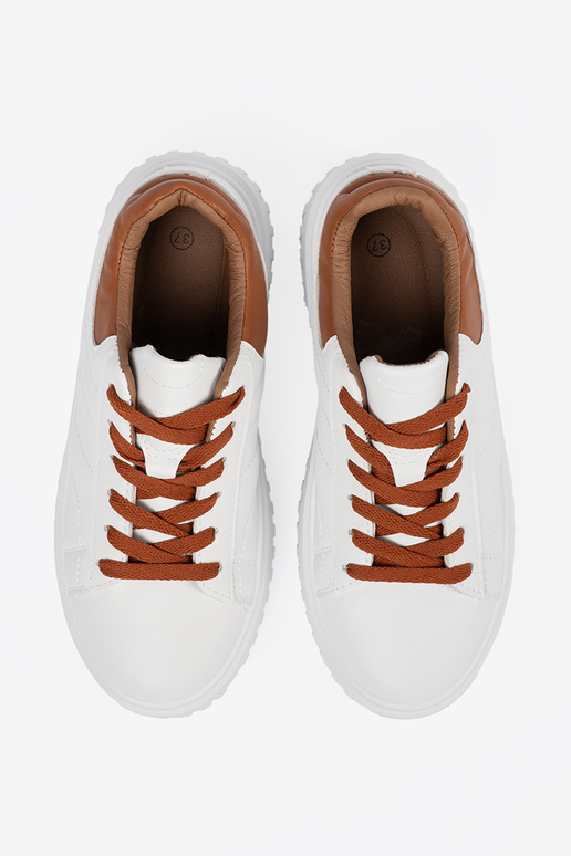 Baltos spalvos sportinio stiliaus...