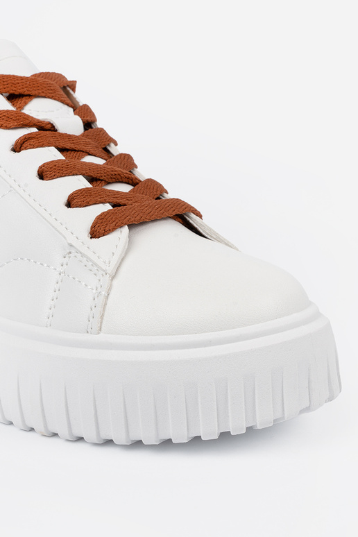 Baltos spalvos sportinio stiliaus...