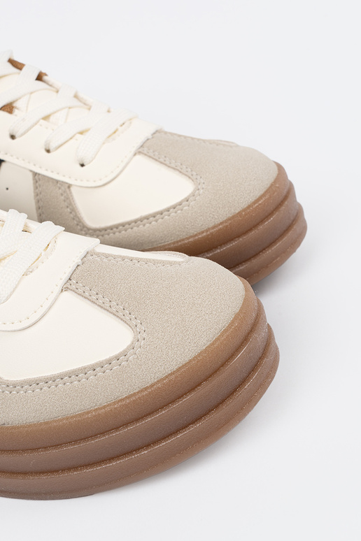 Moteriški batai LIBERO