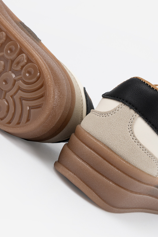 Moteriški batai LIBERO