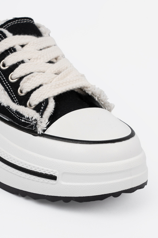 Juodos spalvos klasikinio modelio...