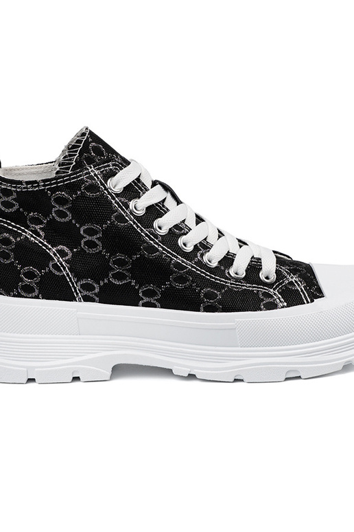 Juodos spalvos batai su raišteliais...