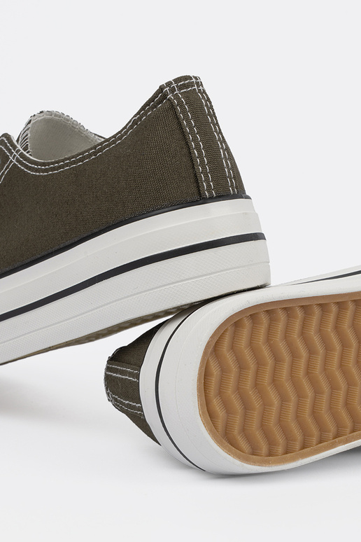 Tamsiai žalios spalvos moteriški batai