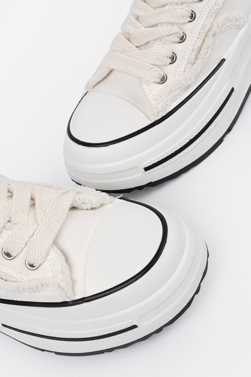 Baltos spalvos moteriški batai su...