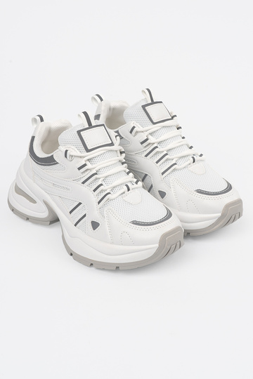 Baltos spalvos moteriški... 2